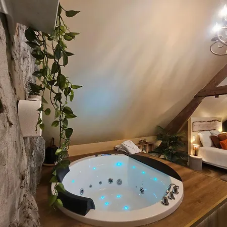 Apartamento Le Chalet, Escapade & Jacuzzi Prive Proche Lille *