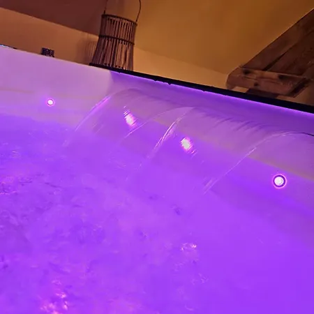 Le Chalet, Escapade & Jacuzzi Prive Proche Lille 아파트 *