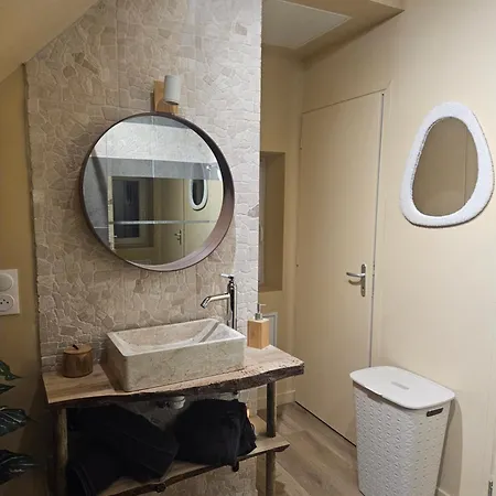 Le Chalet, Escapade & Jacuzzi Prive Proche Lille 아파트 *