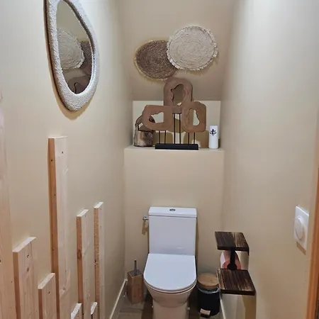 Le Chalet, Escapade & Jacuzzi Prive Proche Lille 아파트 Bassee