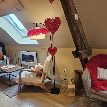 Le Chalet, Escapade & Jacuzzi Prive Proche Lille *