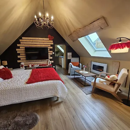 Le Chalet, Escapade & Jacuzzi Prive Proche Lille * Bassee