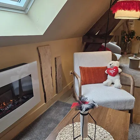 Le Chalet, Escapade & Jacuzzi Prive Proche Lille *